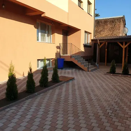 Alla Fundeni Апартаменти *