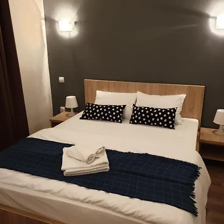 Alla Fundeni Apartment *